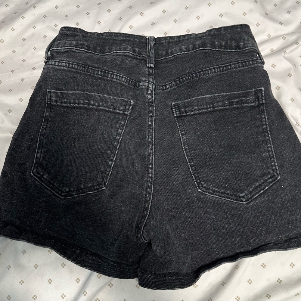 Black short jeans